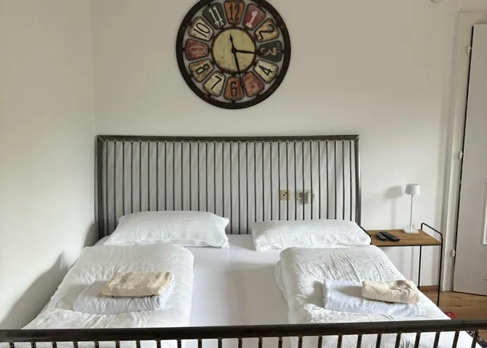 Gaestezimmer Panorama * Schwaz